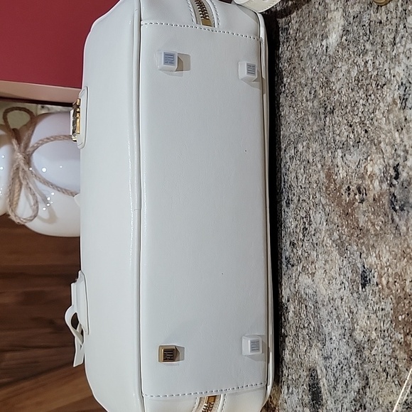 llnllm - GLAMCASE PURSE - HANDLE / CROSSBODY PURSE - Picture 6 of 8